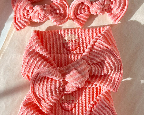 Flamingo Wavy Ribbed Tie On Headwrap