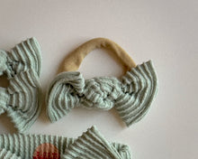 Mist Wavy Ribbed BloomCLIPS or Nylon Headband