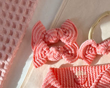 Flamingo Wavy Ribbed BloomCLIPS or Nylon Headband