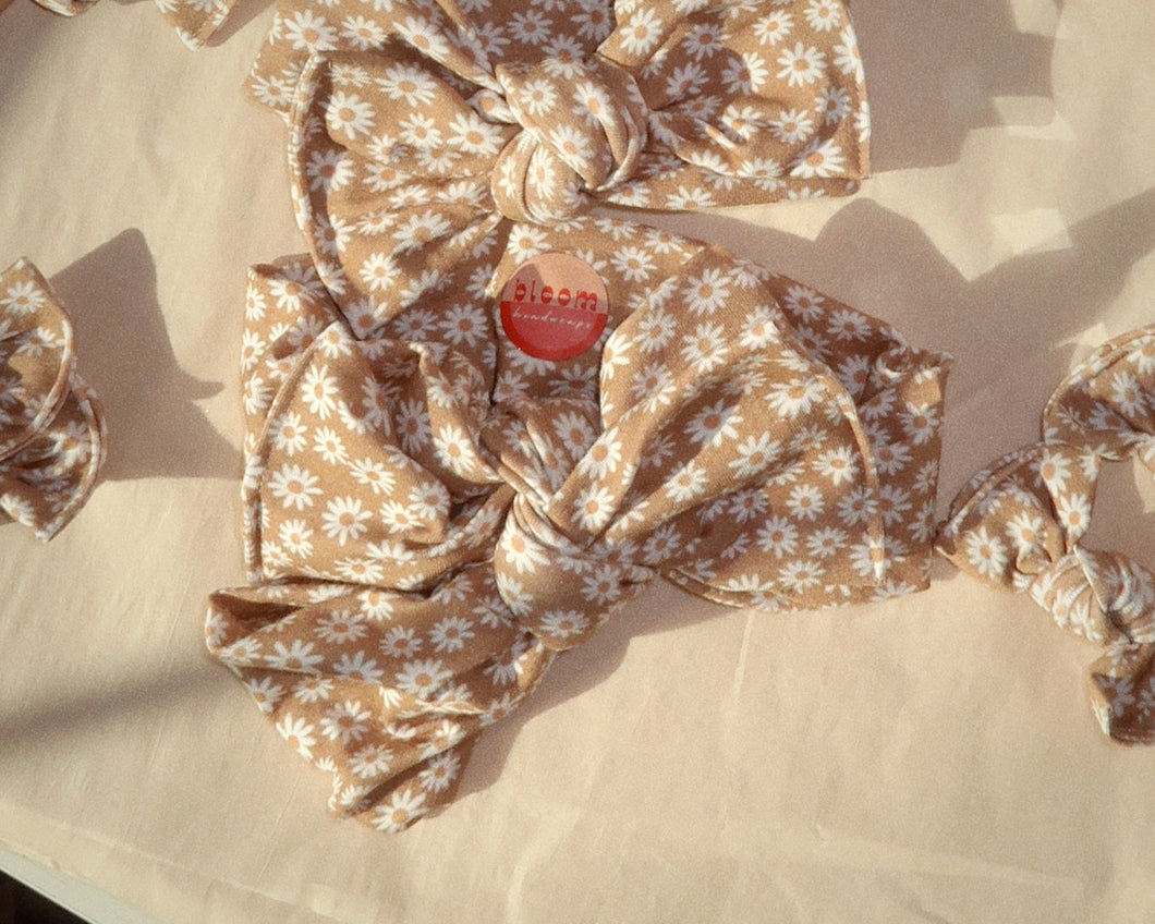 *RESTOCK* Oversized Bow Camel Daisy Tie On Headwrap